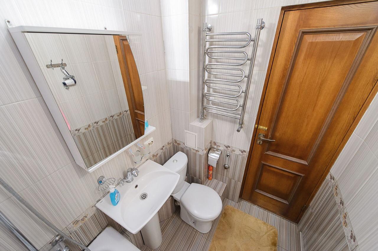 Золотой Квадрат Шевченко 75 Apartamento Almaty Exterior foto