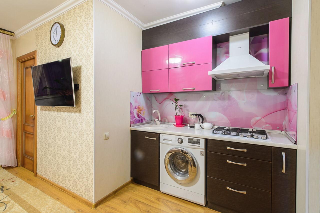 Золотой Квадрат Шевченко 75 Apartamento Almaty Exterior foto